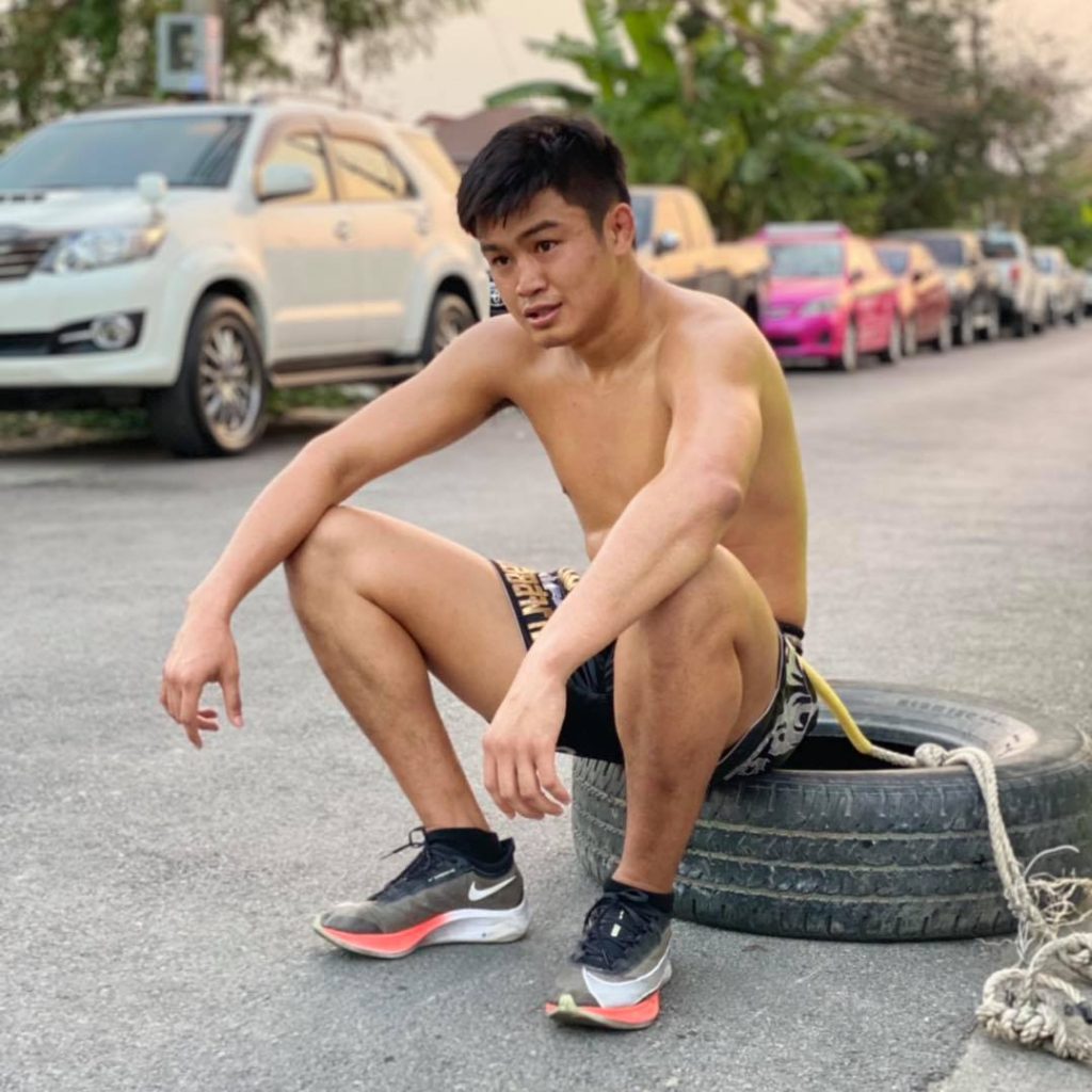 แสง​มณี