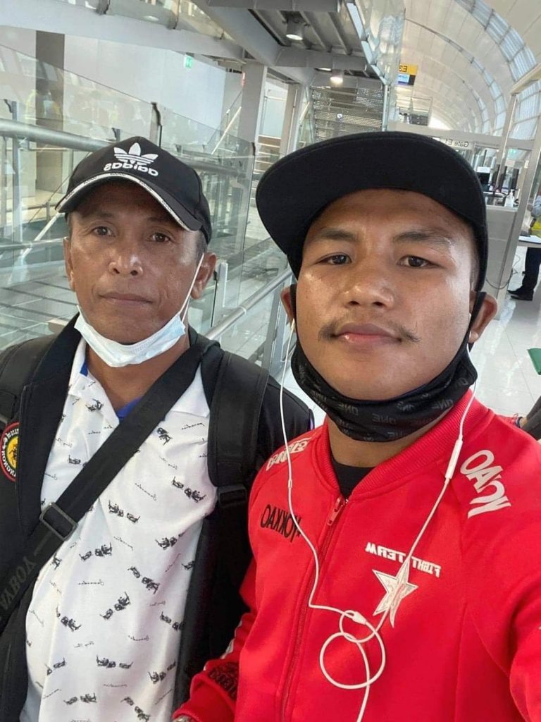 รถถัง​ และอาจารย์​สุบิน ​เดินทางไปประเทศ​สิงคโปร์แล้ว​ พร้อมระเบิดในศึก ONE FISTS OF FURY