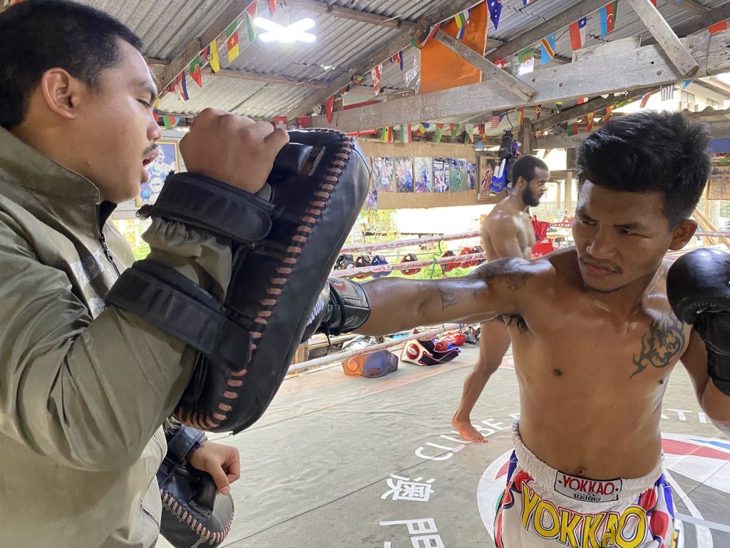 รถถัง ฟิตซ้อม ก่อนเจอศึกหนักสู้นักชกจากแดนกระทิง อเลคานโดร ริวาส