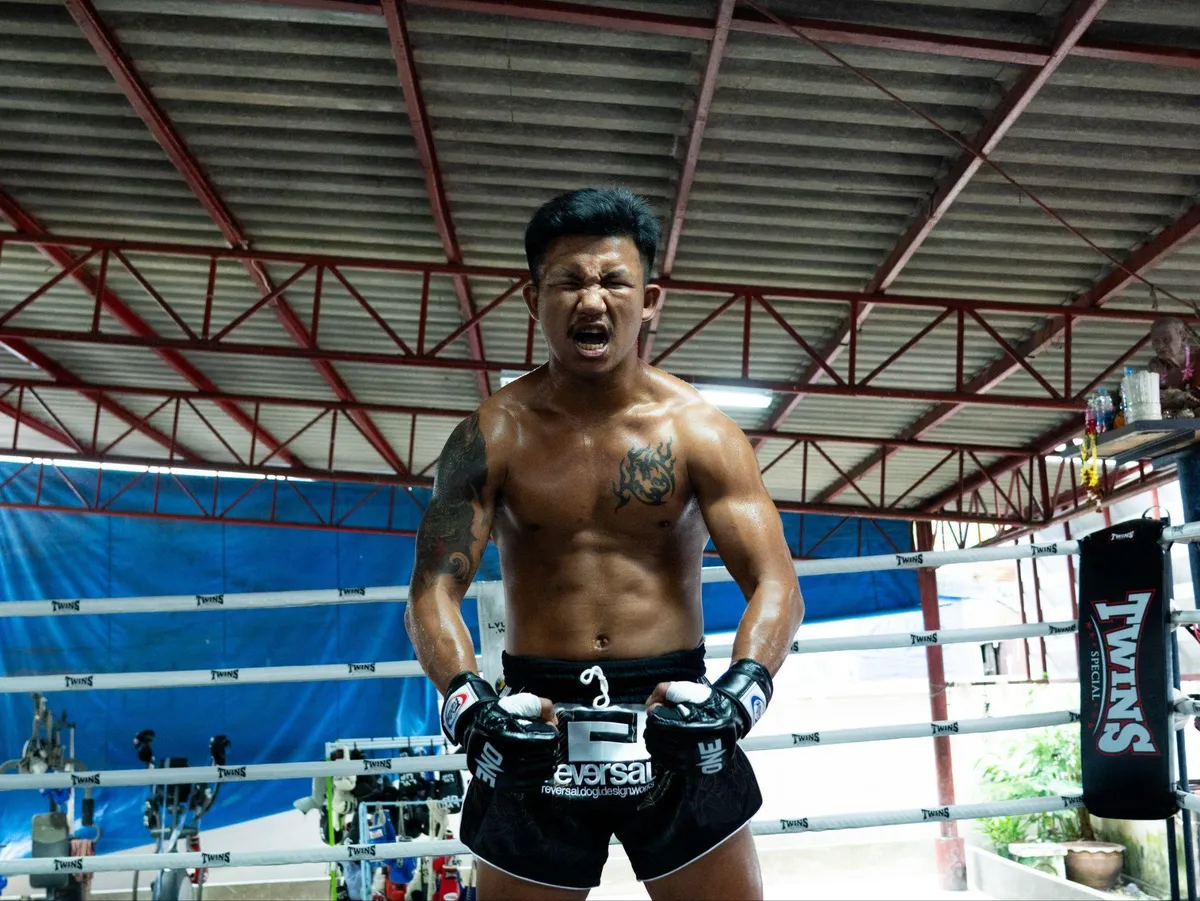 รถถัง - โชว์ฟิตเต็มร้อยพร้อมวัดคม น้องโอ๋ ศึก The Inner Circle 38